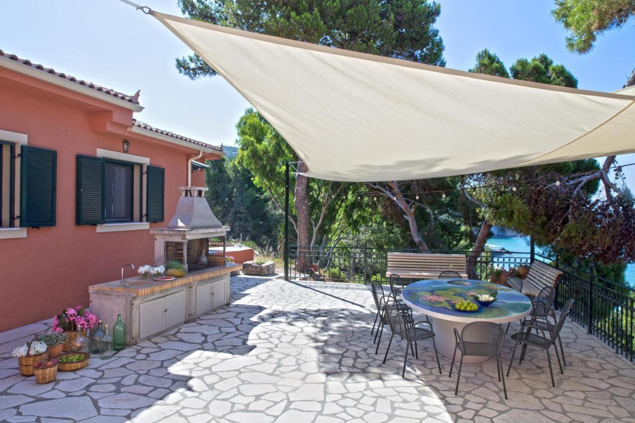 Avra Private Suites Lassi  Buitenkant foto