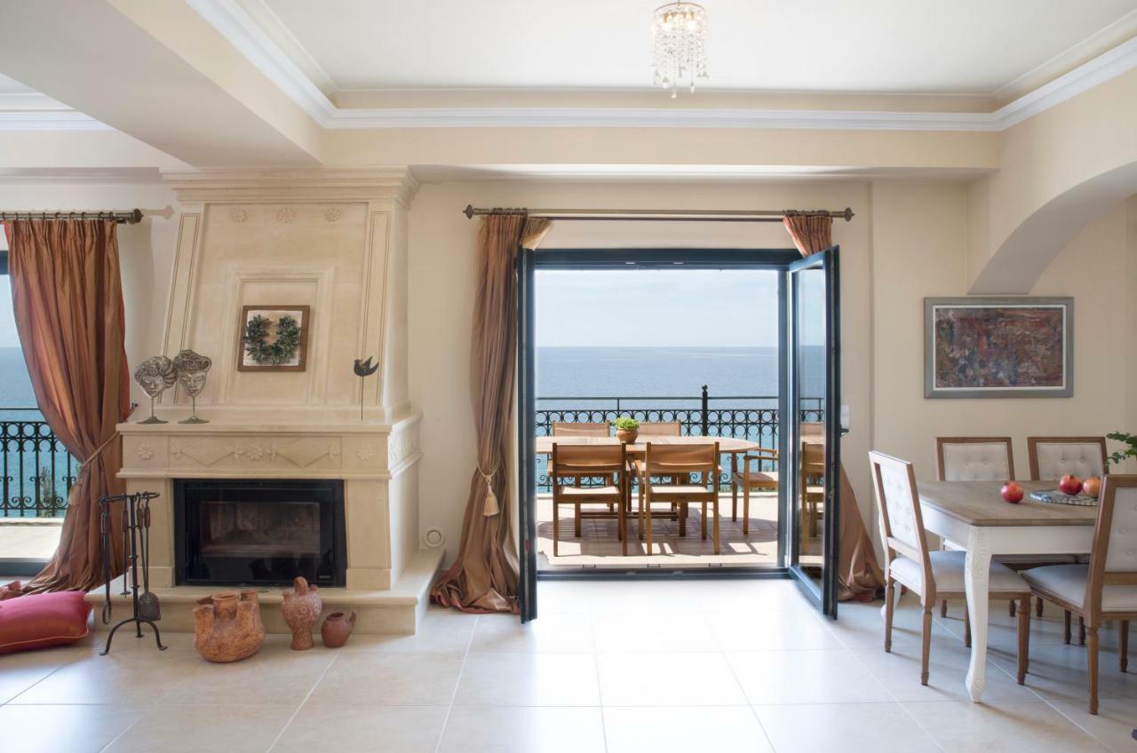 Avra Private Suites Lassi  Buitenkant foto