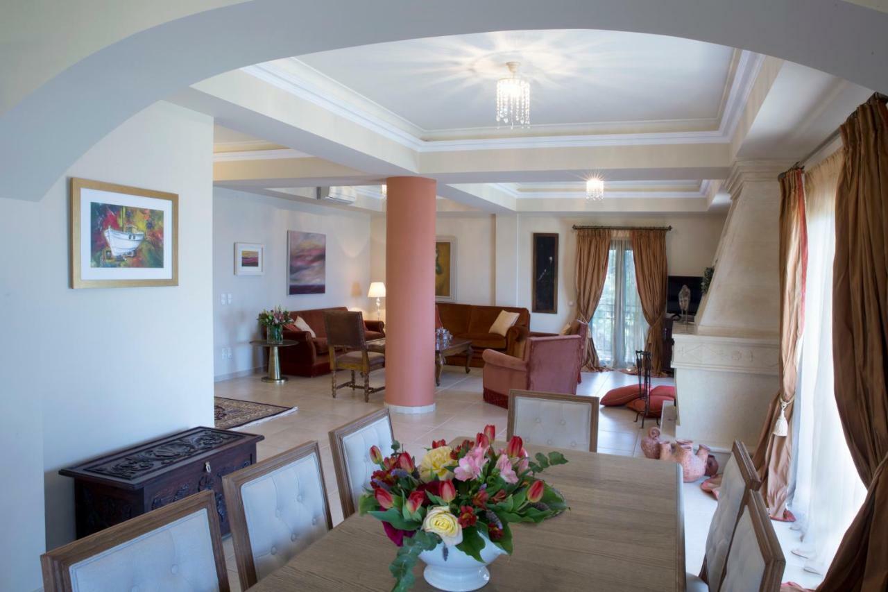 Avra Private Suites Lassi  Buitenkant foto